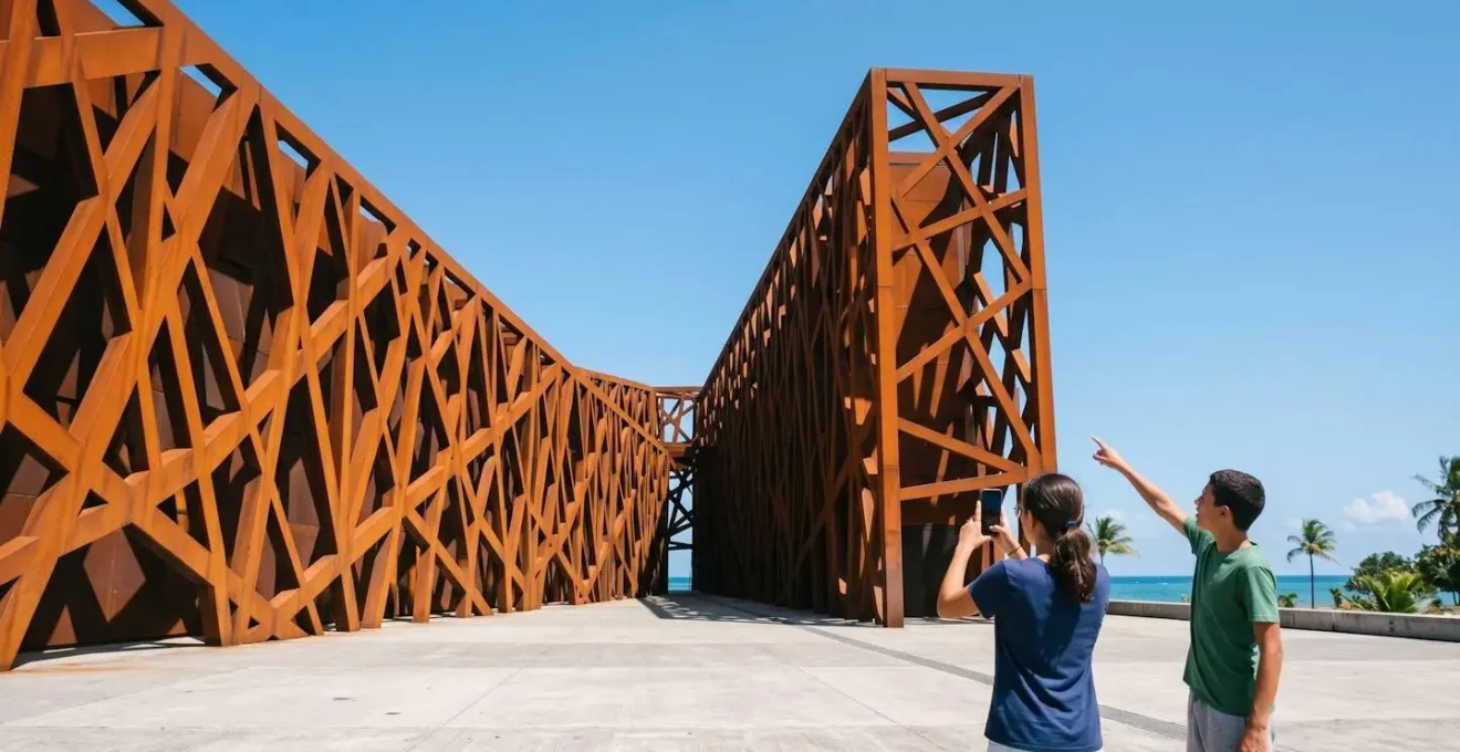 Adolescents engagés dans une chasse au trésor éducative interactive au Mémorial ACTe explorant les connections historiques entre la France et l'esclavage colonial